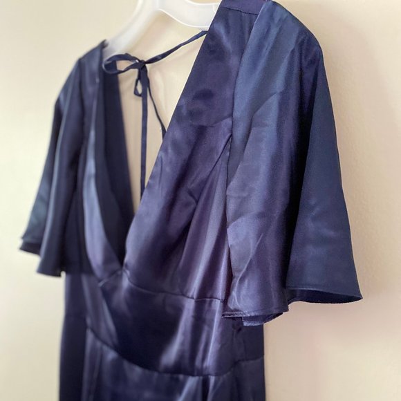 NWT! GALINA SIGNATURE Long Flutter Sleeve A-Line Bridesmaid Dress DAVID'S BRIDAL - Picture 4 of 13